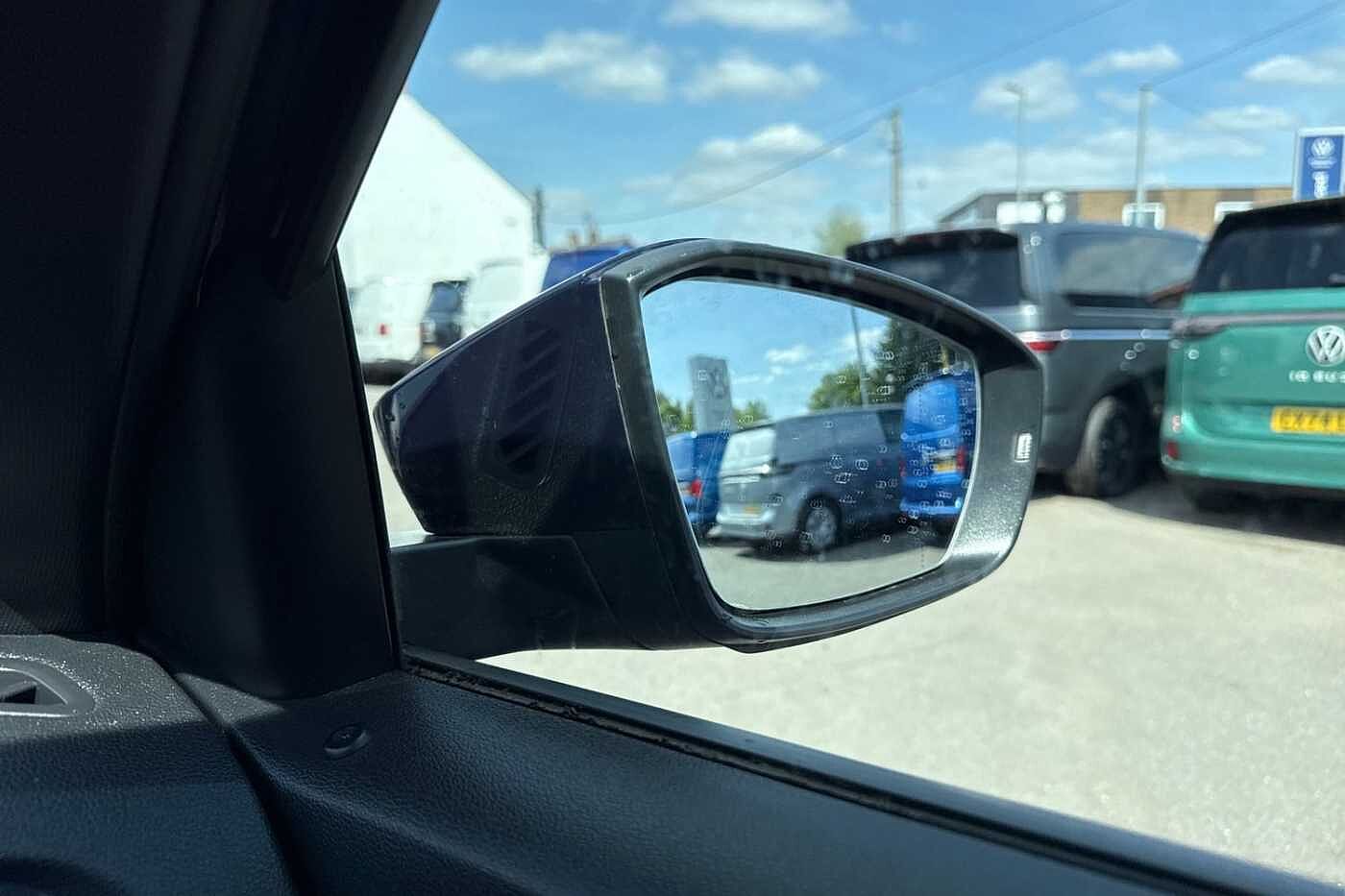 Volkswagen T-roc 2.0 TDI R Line 5dr