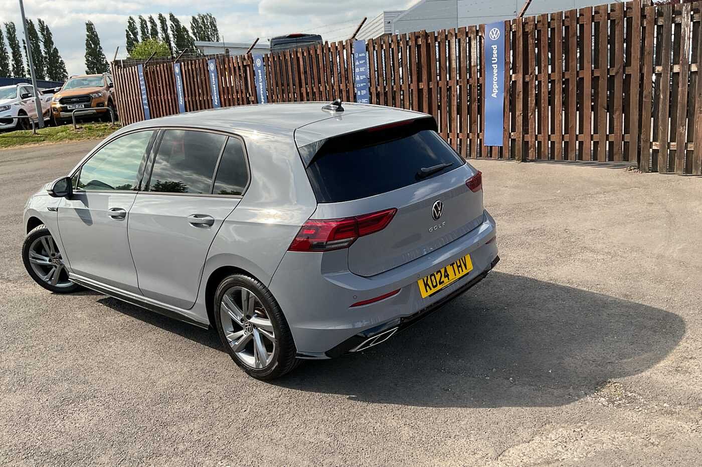 Volkswagen Golf MK8 Hatchback 5-Dr 1.5 TSI (150ps) R-Line EVO