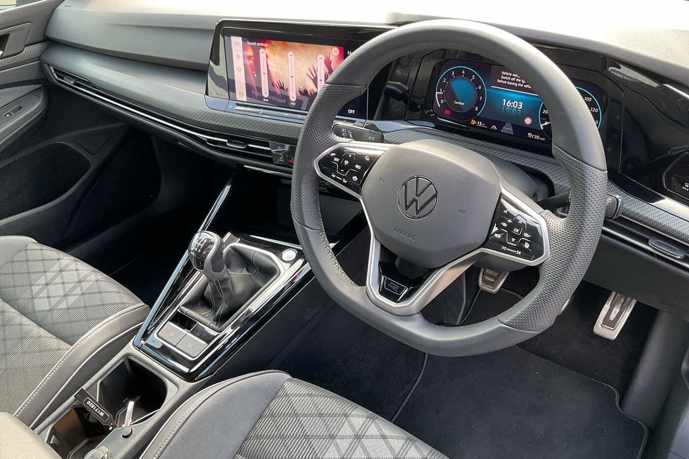 Volkswagen Golf MK8 Hatchback 5-Dr 1.5 TSI (150ps) R-Line EVO