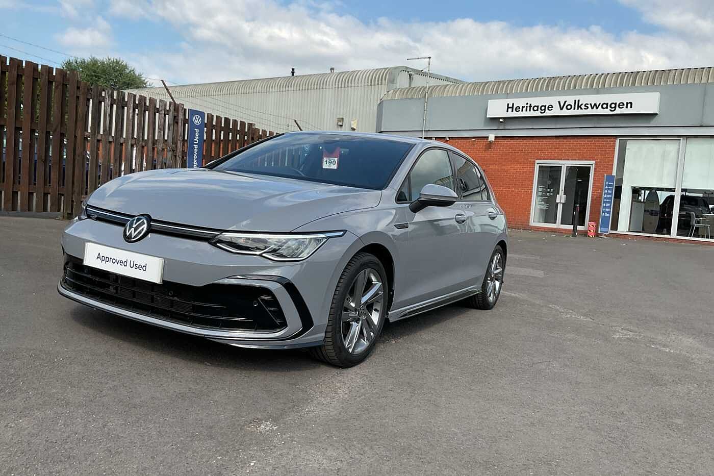 Volkswagen Golf MK8 Hatchback 5-Dr 1.5 TSI (150ps) R-Line EVO