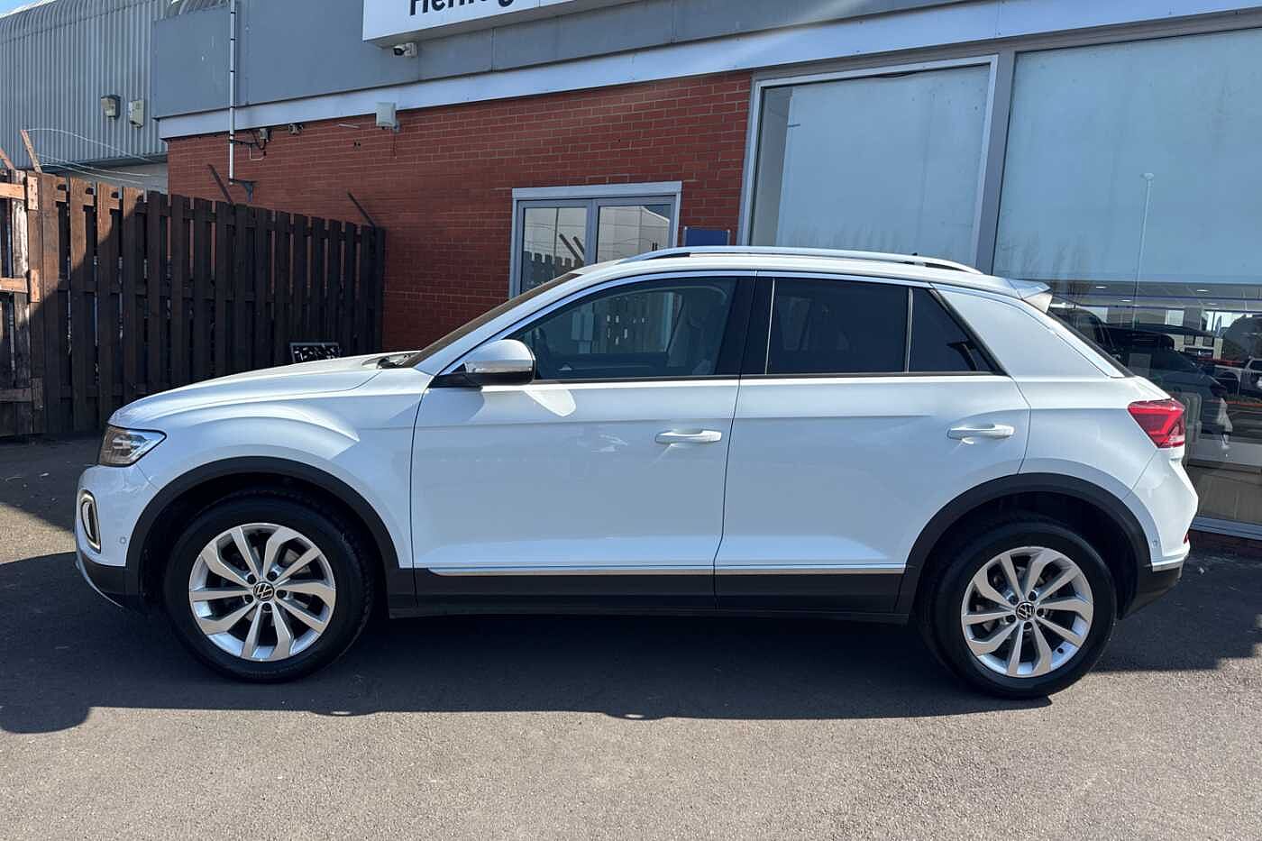 Volkswagen T-ROC Mark 1 Facelift (2022) 1.0 TSI Style 110PS