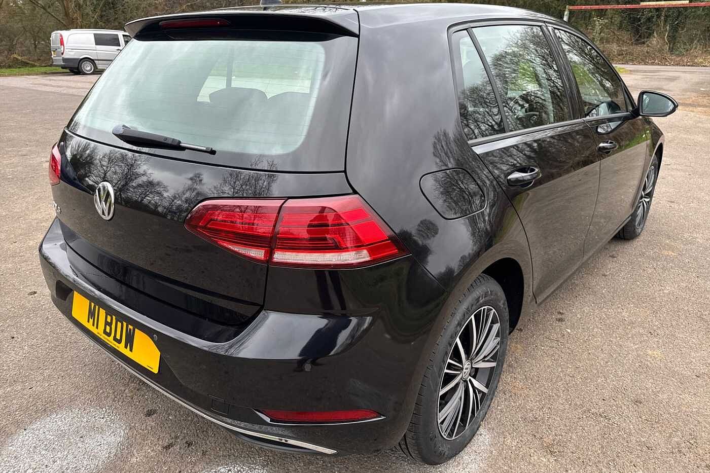 Volkswagen Golf 1.0 TSI SE Hatchback 5dr Petrol DSG Euro 6 (s/s) (110 bhp)