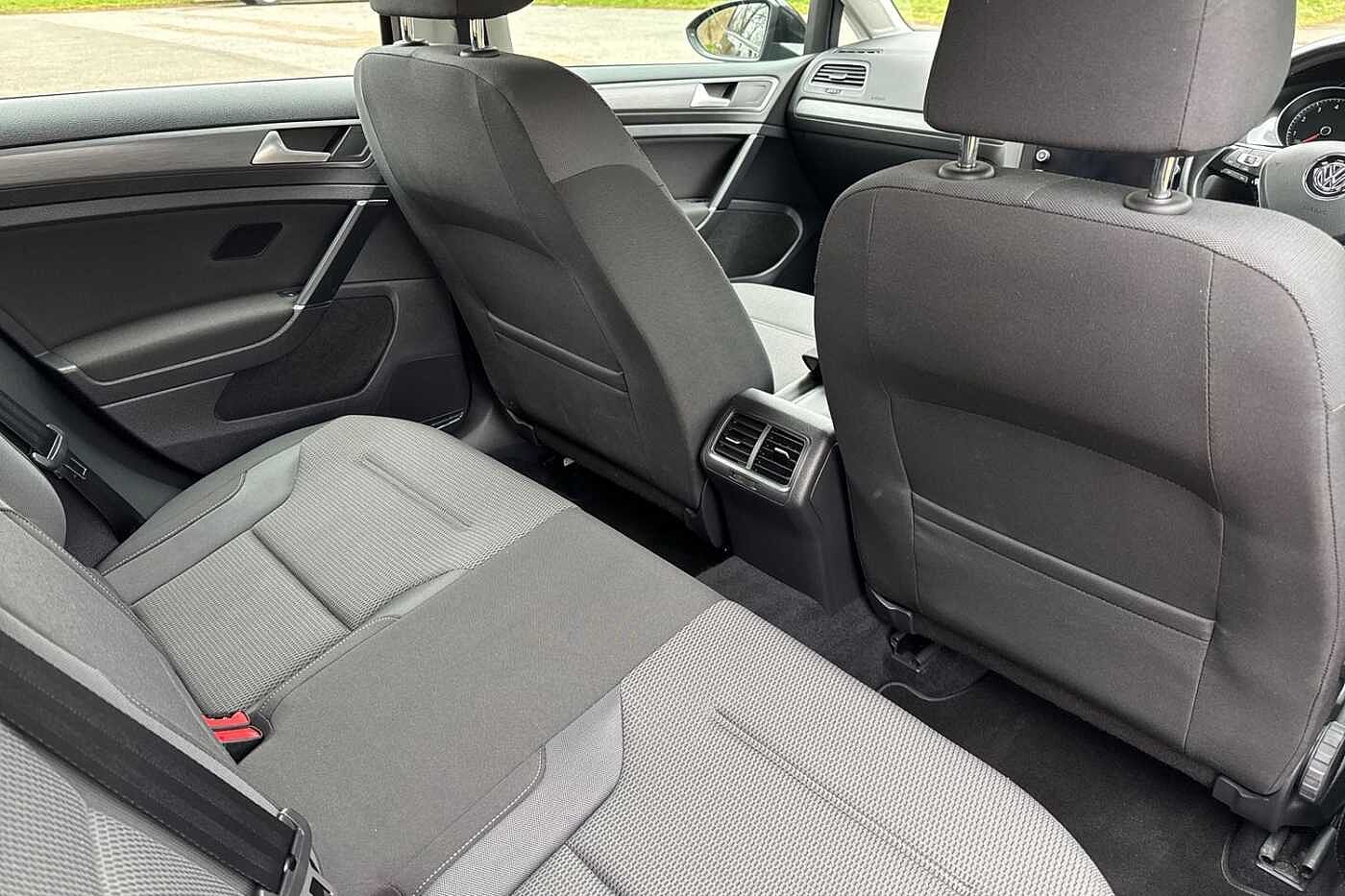Volkswagen Golf 1.0 TSI SE Hatchback 5dr Petrol DSG Euro 6 (s/s) (110 bhp)