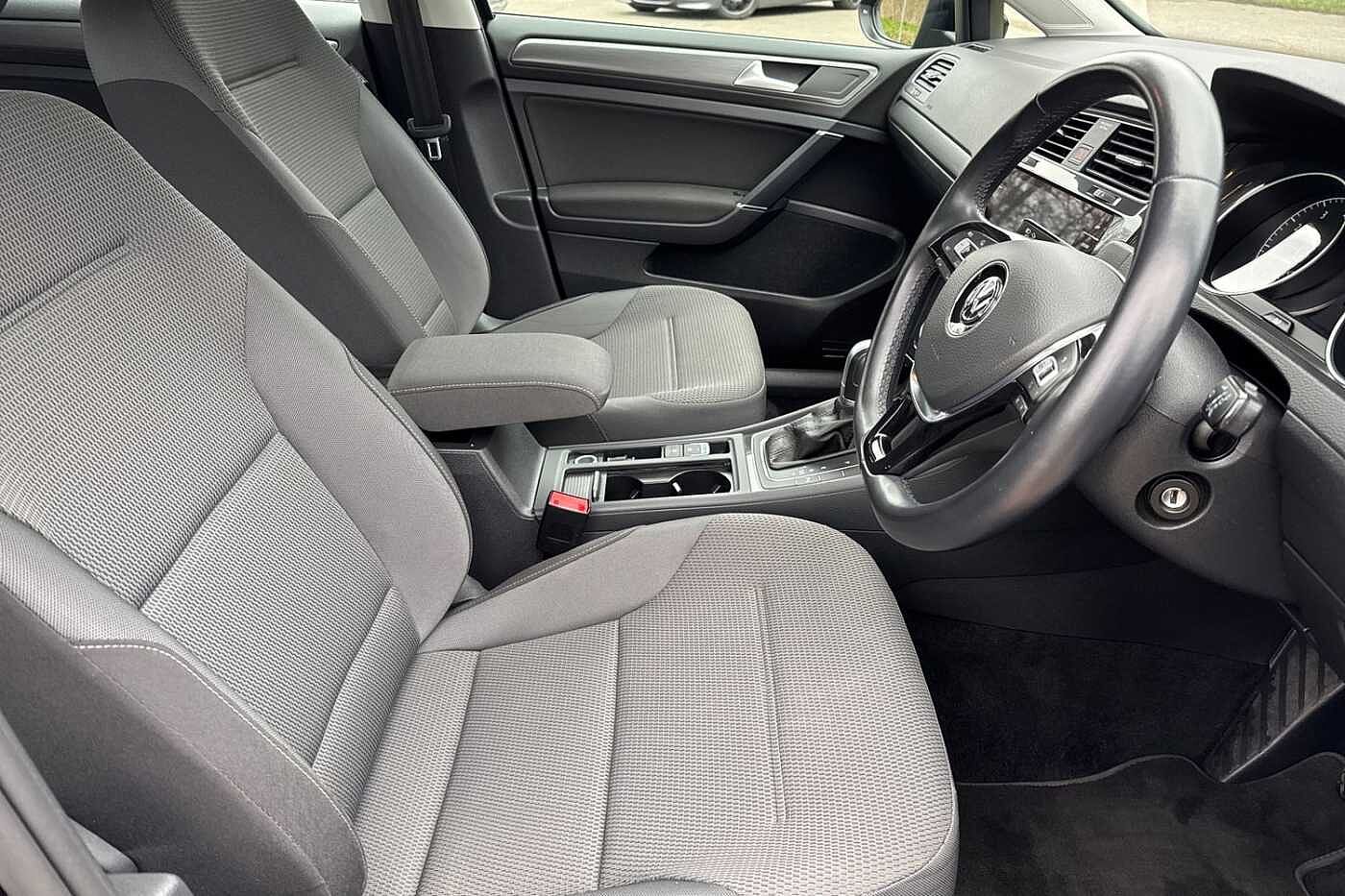 Volkswagen Golf 1.0 TSI SE Hatchback 5dr Petrol DSG Euro 6 (s/s) (110 bhp)