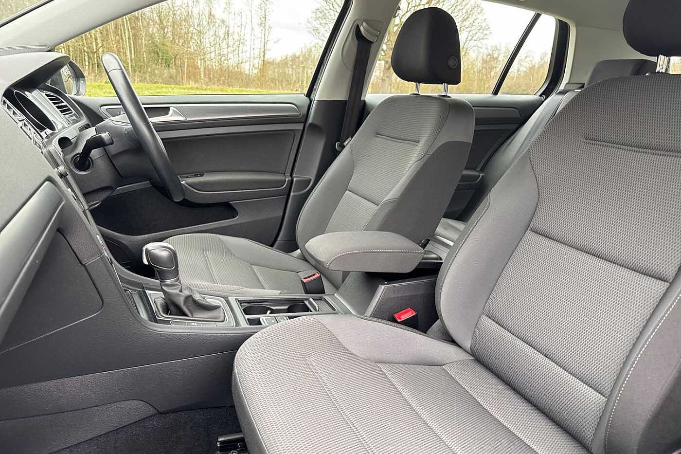 Volkswagen Golf 1.0 TSI SE Hatchback 5dr Petrol DSG Euro 6 (s/s) (110 bhp)
