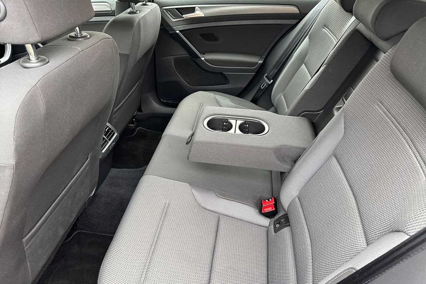 Volkswagen Golf 1.0 TSI SE Hatchback 5dr Petrol DSG Euro 6 (s/s) (110 bhp)