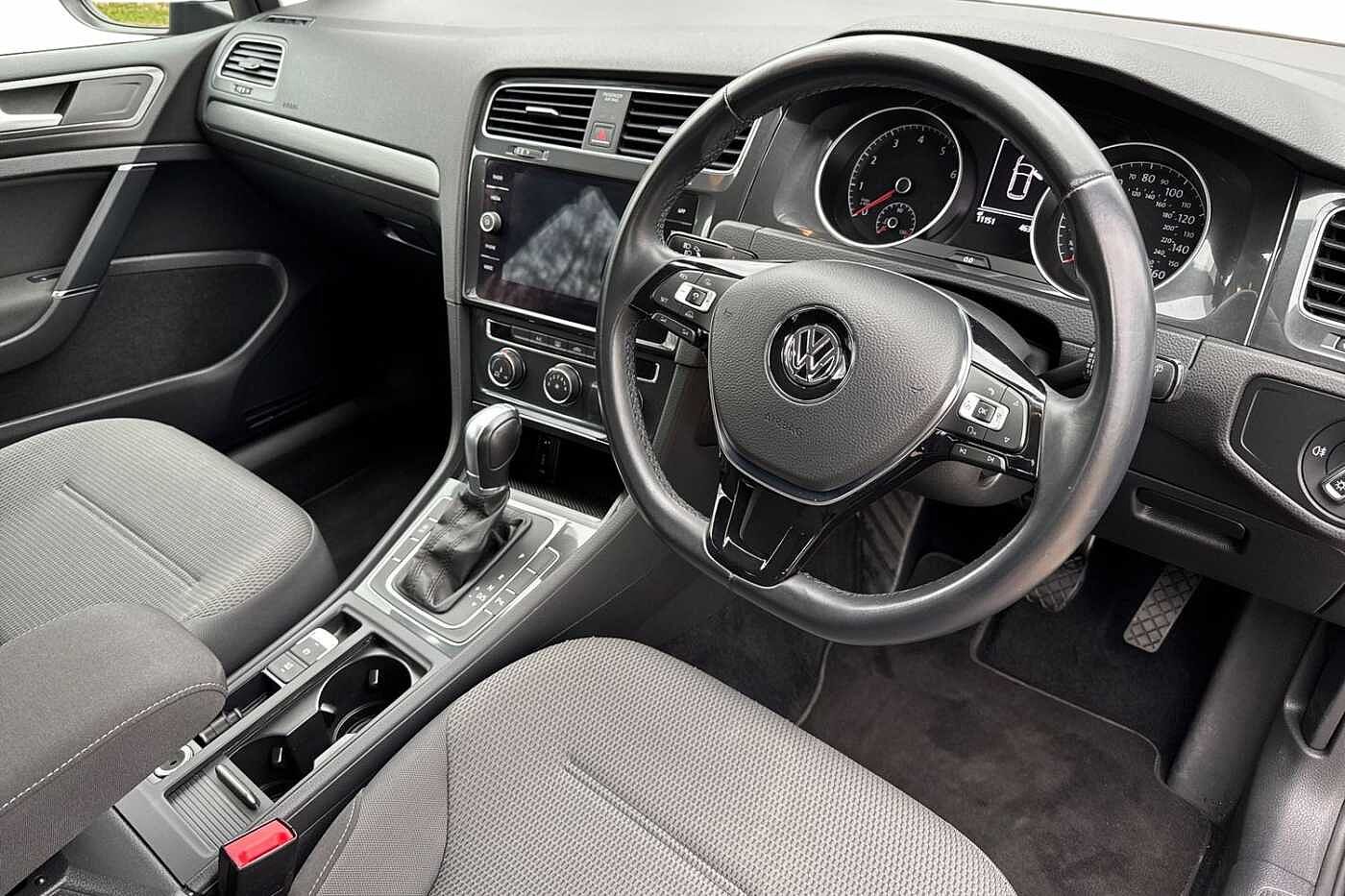 Volkswagen Golf 1.0 TSI SE Hatchback 5dr Petrol DSG Euro 6 (s/s) (110 bhp)