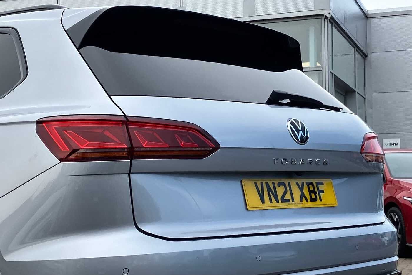 Volkswagen Touareg V6 Black Edition 3.0 TDI 286PS 4MOTION 8-speed Auto Tiptronic 5 Door