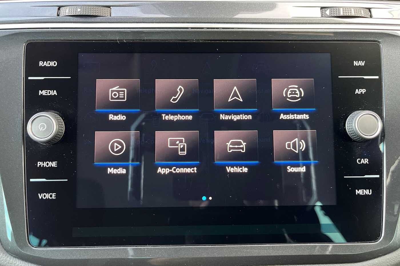 Volkswagen Tiguan 1.5 TSI Life SUV 5dr Petrol Manual Euro 6 150 ps - REAR CAMERA, HEATED SEATS, EL