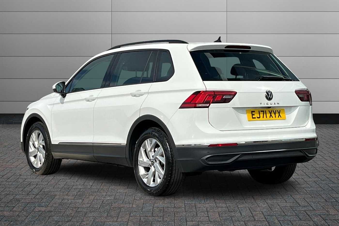 Volkswagen Tiguan 1.5 TSI Life SUV 5dr Petrol Manual Euro 6 150 ps - REAR CAMERA, HEATED SEATS, EL