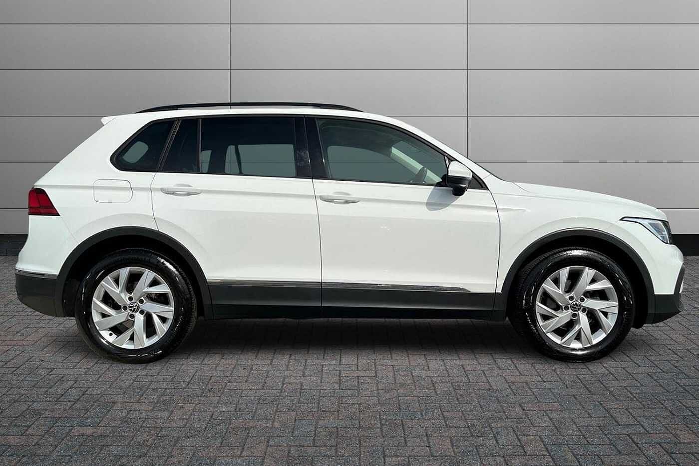 Volkswagen Tiguan 1.5 TSI Life SUV 5dr Petrol Manual Euro 6 150 ps - REAR CAMERA, HEATED SEATS, EL