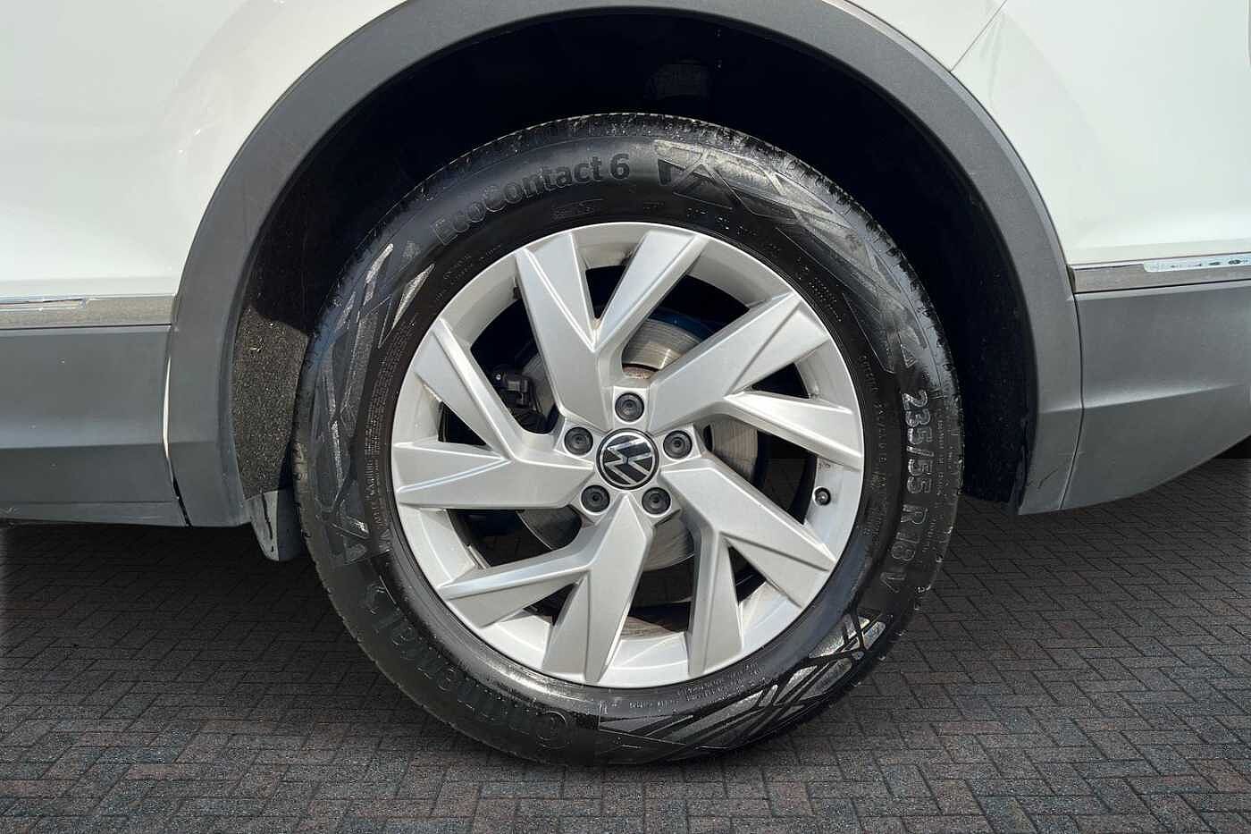 Volkswagen Tiguan 1.5 TSI Life SUV 5dr Petrol Manual Euro 6 150 ps - REAR CAMERA, HEATED SEATS, EL
