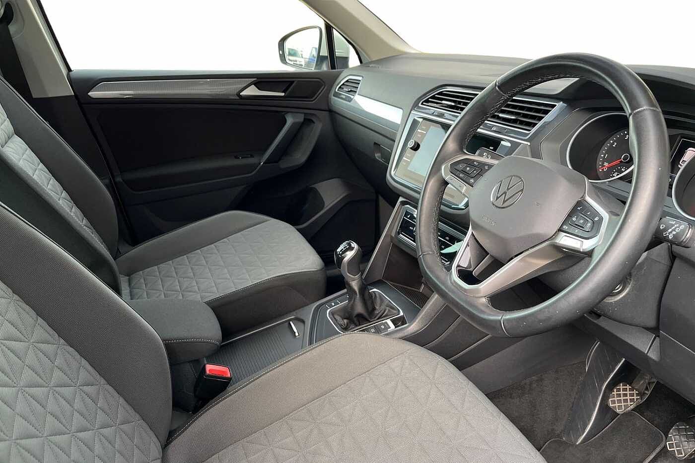 Volkswagen Tiguan 1.5 TSI Life SUV 5dr Petrol Manual Euro 6 150 ps - REAR CAMERA, HEATED SEATS, EL