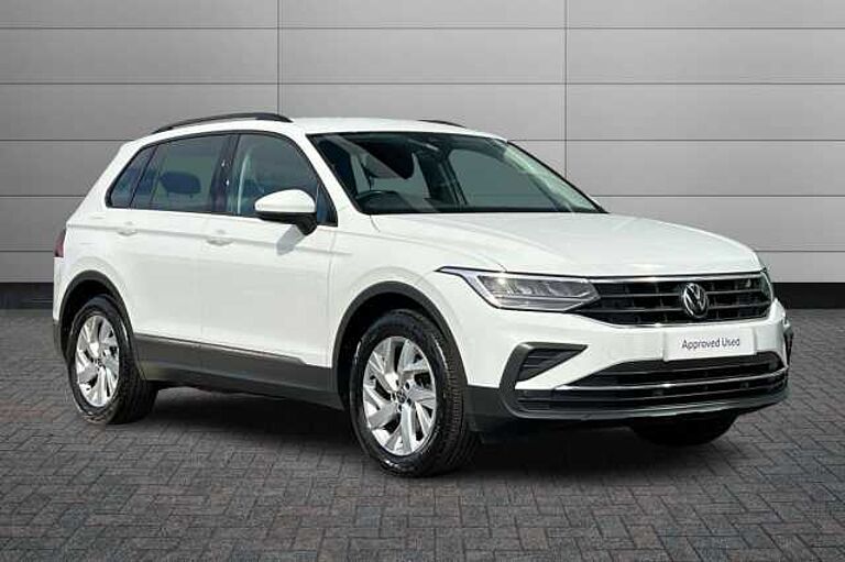 Volkswagen Tiguan 1.5 TSI Life SUV 5dr Petrol Manual Euro 6 150 ps - REAR CAMERA, HEATED SEATS, EL